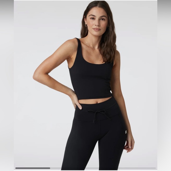 Vuori Tops - Vuori Daily Crop
Women's BreatheInterlock™ Tank